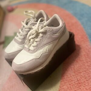 Reebok Women's White and Light Gray Sneakers